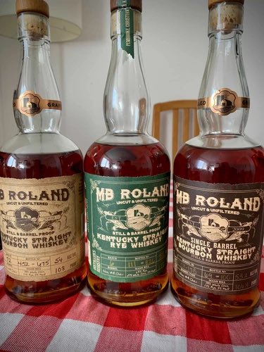 Today’s reviews are a trio of bottles from MB Roland 

twowhiskybros.co.uk/blogs/blog/mb-…

#rye #mbrolanddistillery #bourbon #twowhiskybros #whiskey #whiskeygram #instawhiskey #whiskeyreview #kentuckywhiskey