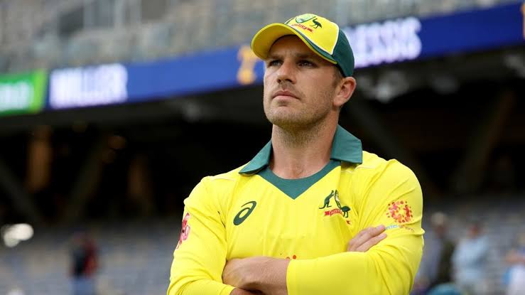 cricketcentral's tweet photo. A decent bowling effort from Australia, restricting South Africa to 9-118 from their 20 overs in their first T20 World Cup outing. Will they chase it down? #T20WorldCup #Cricket #AUSvSA https://t.co/HEKpkR63xZ
