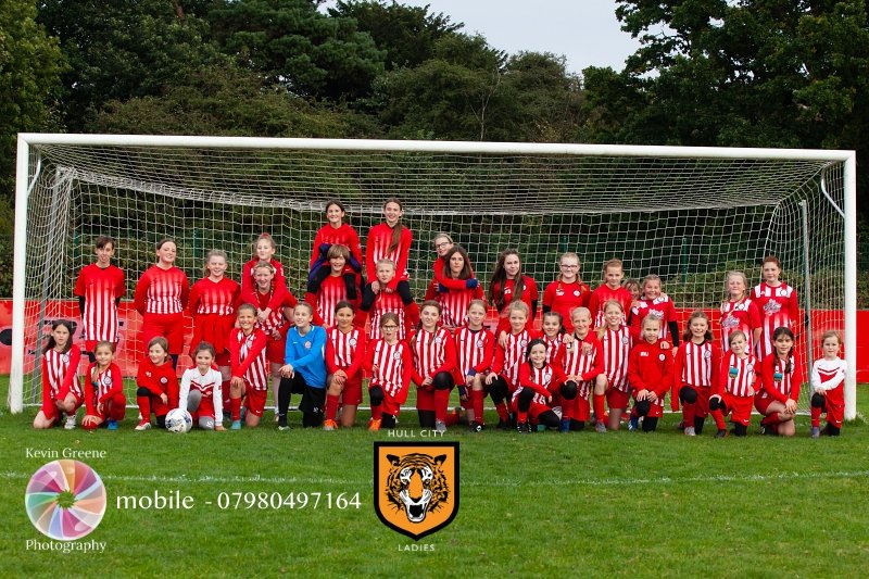 HullCityLFC's tweet photo. Costello said: "It's fantastic to see all the young supporters at the game, we have to be community minded &amp; I know we are and Chris does a fantastic.

We need to bring that into the first team as the girls love to have a crowd, people clapping them off at 0-0 was great to see.” https://t.co/qljvTsQxt7