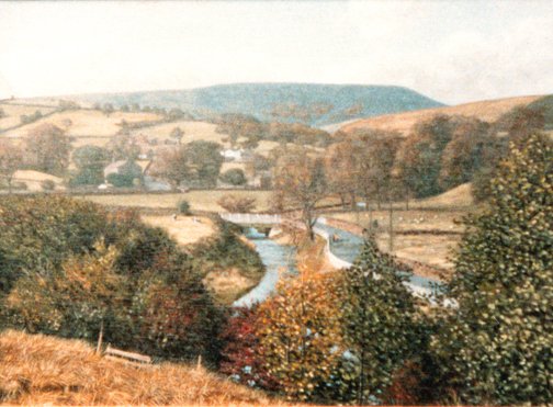 KMelling_artist's tweet photo. #oilpainting Pendle Hill & Happy Valley 1986 #Roughlee #Lancashire https://t.co/0jAK3tO7QA