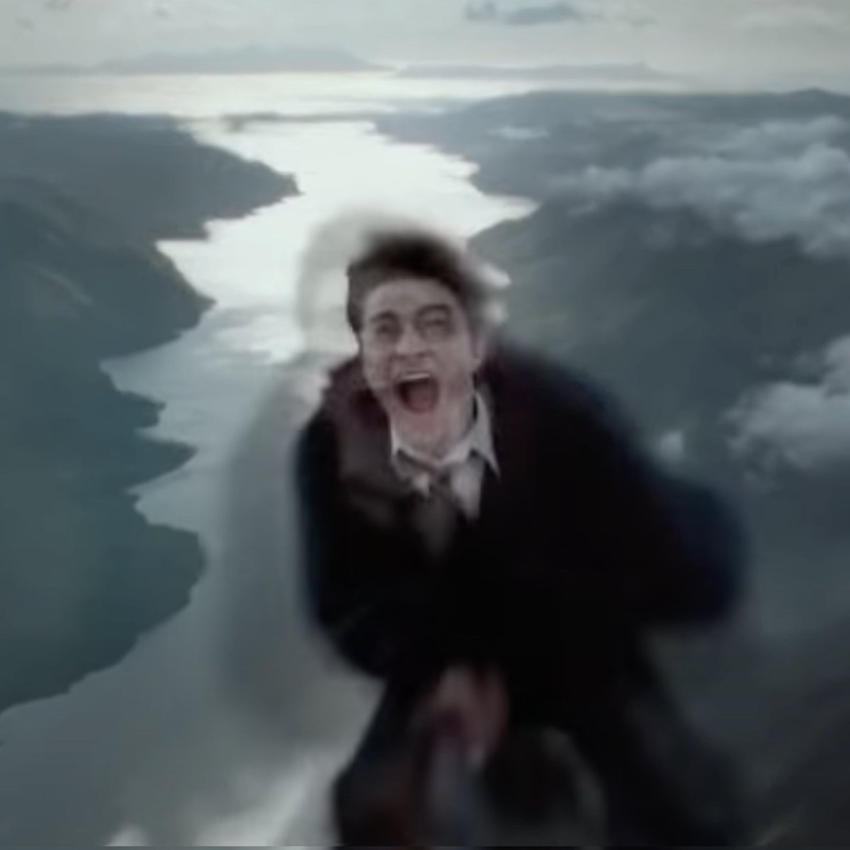 FireboltHQ's tweet image. Harry Potter testing Firebolt for the first time 

#firebolt #queryperformance #bigdata