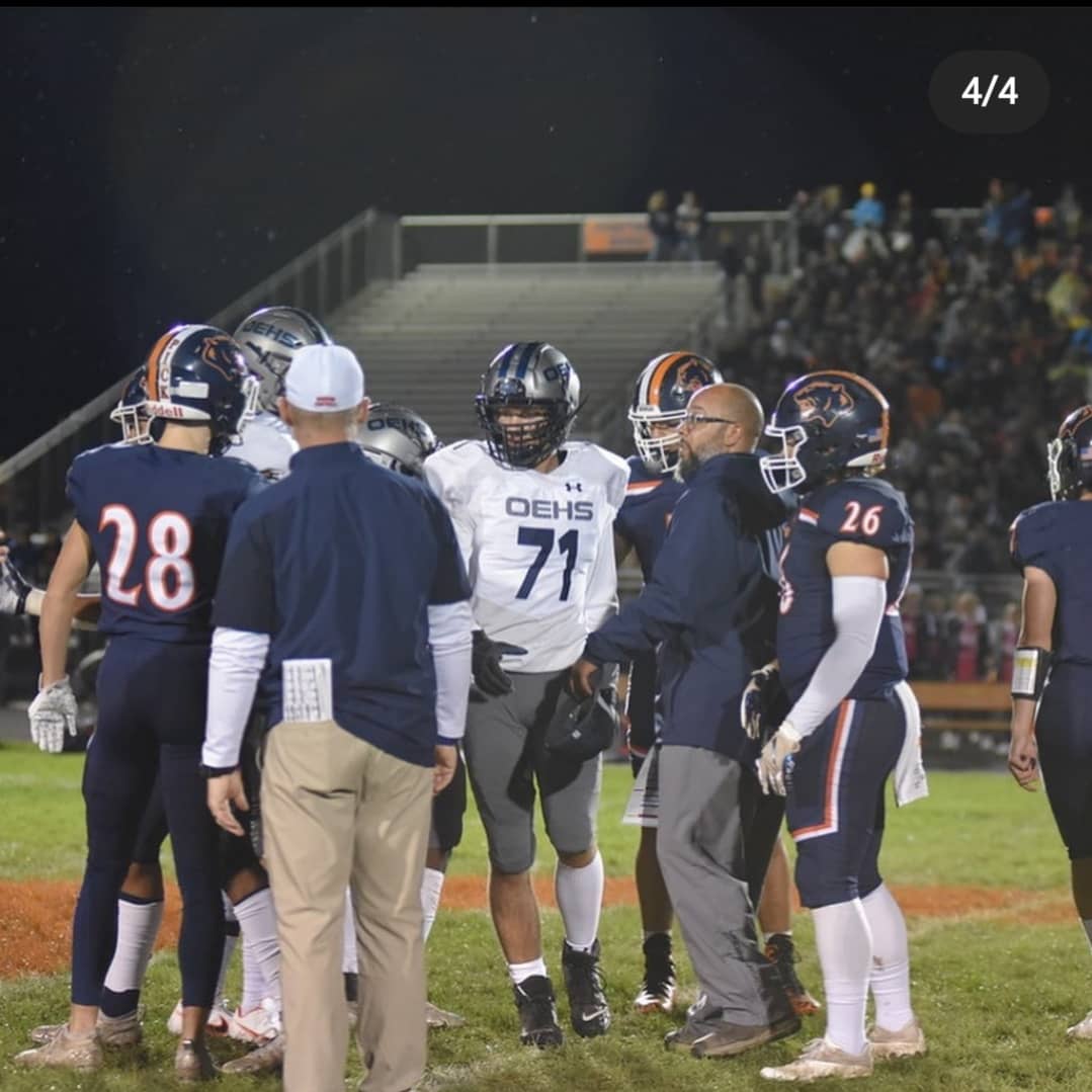 OshobiJOdior's tweet photo. Too hard for words.... rest easy bro. . Teammates always.. fly high ❤👊 #71 #angel https://t.co/fe1hwzFVFB