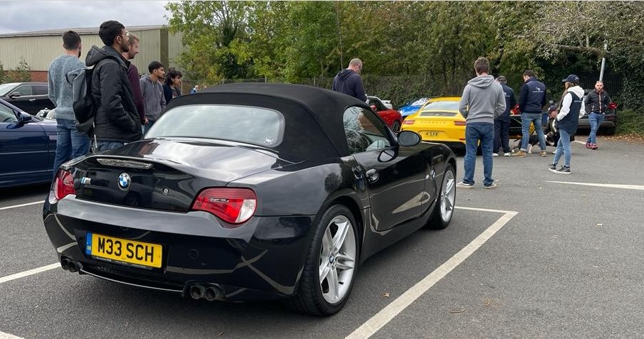 will_brown79's tweet photo. @harrismonkey Can you settle my sister please, you've got her all excited 😂 @Meesch111 https://t.co/QVF7E1tMip