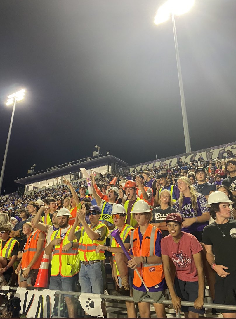 Wildkats win the homecoming game vs Oak Ridge 33-9 in front of a record crowd.