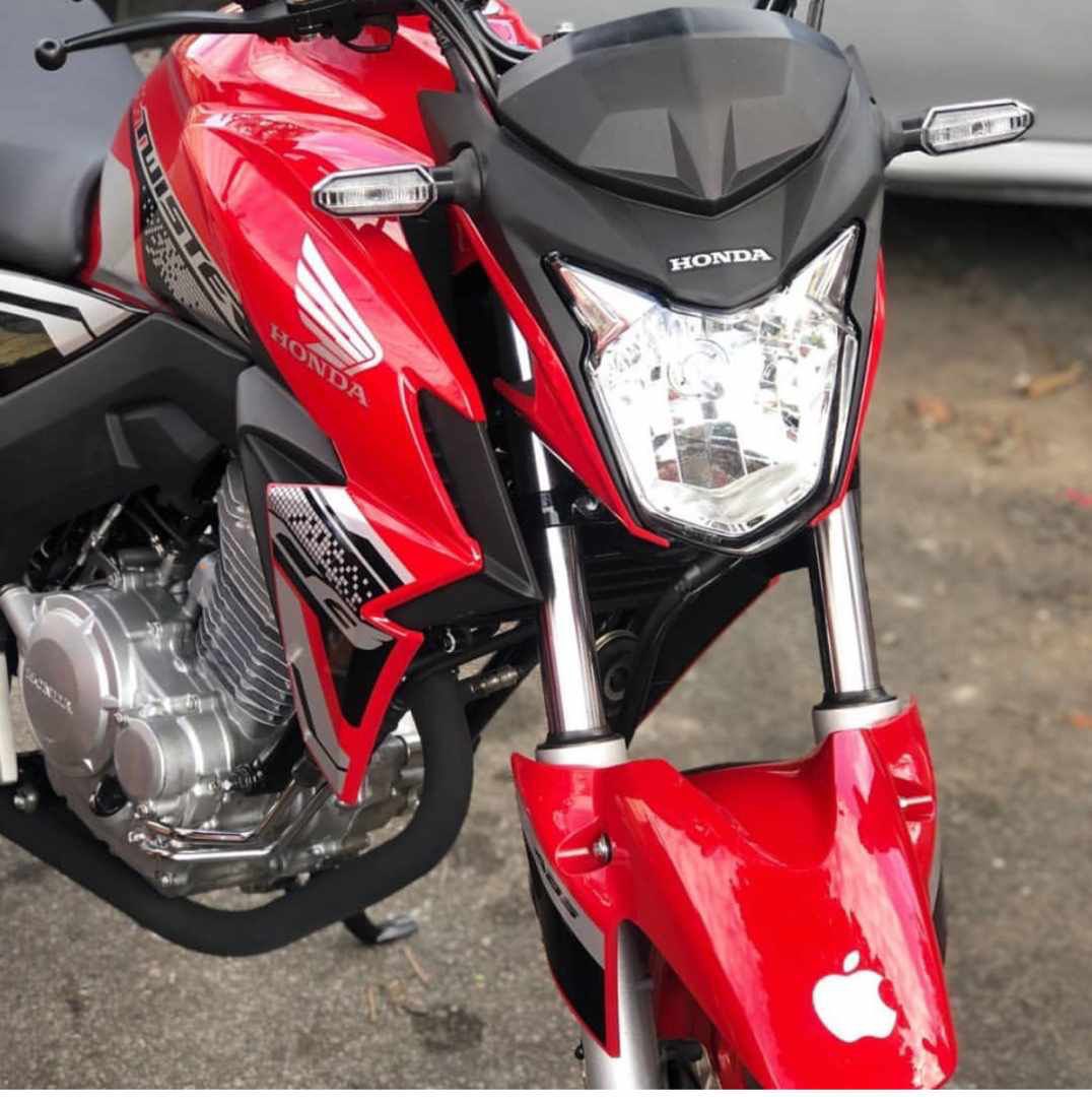 Vlnograu's tweet photo. Visão tropa, chama no Rt, moto do amigo foi roubada ontem na rua Coronel Vieira em irajá, mlk bom não merece passar por isso, 1 semana com a moto, vamos ajudar a recuperar! Rt Rt https://t.co/hQ5rhyJ5jJ