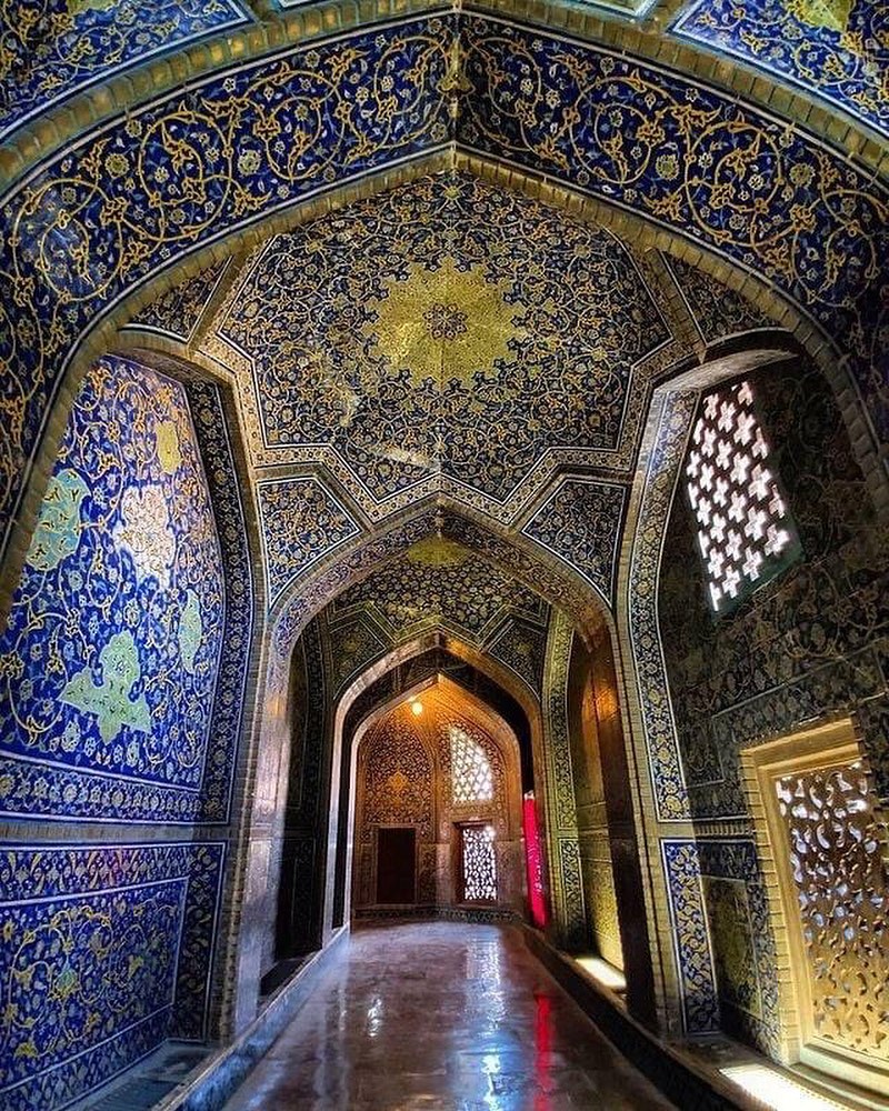 InboundPersia's tweet photo. Sheikh Lotfollah Mosque is incredibly beautiful and amazing 
Its tiling and architecture is breathtaking.
Have you ever been here?
Join us at 

https://t.co/X83kkDrWCk
@inbound_persia

📌#inboundpersia
📍 #sheikhlotfollahmosque

#iran #iranvisitors #tourism #traveling https://t.co/FzCriwCJfN