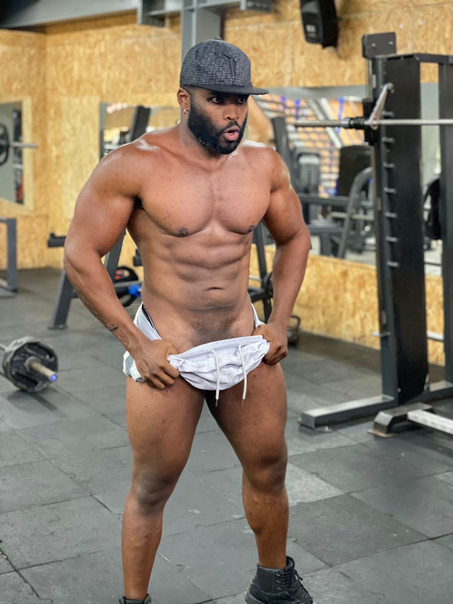 Fernand52350305's tweet photo. Sábado sabroso 🔥👽😈🔥💪🏾🥵 https://t.co/glYQMe6Vv0