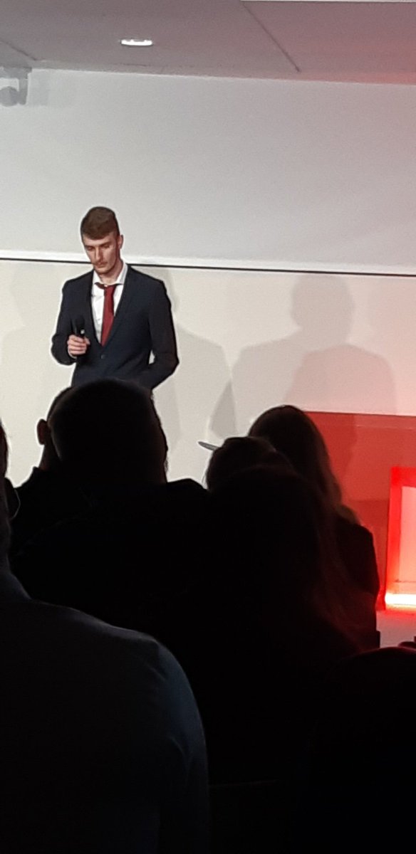 bbretones1's tweet photo. Guillaume Touraille organisateur de l événement ouvre la conférence @TEDxLyon @BtssamC 
Bravo à ce jeune homme pour toute cette organisation @CTouraille @GuillaumeToura6 https://t.co/08e58A6nxs