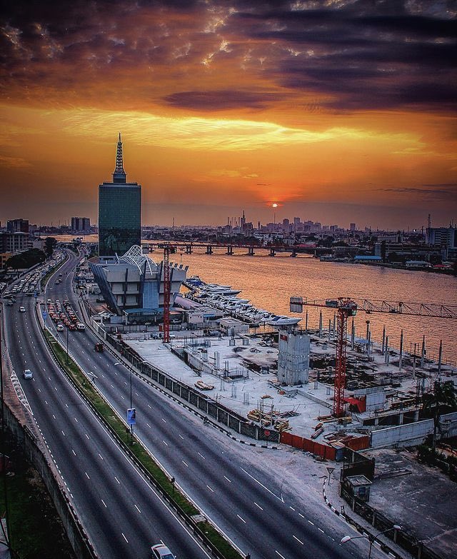 With the removal of #SouthAfrica from the red list countries, passengers can now travel to #Nigeria effective 25th October 2021.

Learn more about entry travel requirements here: bit.ly/2T73OVu

📸 by IG user: gilbertmajek

#FlyTheDreamOfAfrica #FlySafeWithUs