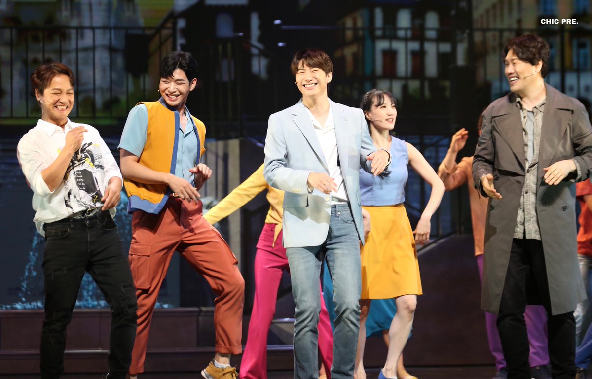 chic__95's tweet photo. 211023 사랑했어요 커튼콜 preview

커튼콜이 좋은 이유는 무대 위 승식이가 너무 행복해 보여서ㅠ_ㅠ

#승식 #강승식 #VICTON #SEUNGSIK
#사랑했어요 #기철 https://t.co/nZOTrsxkQK