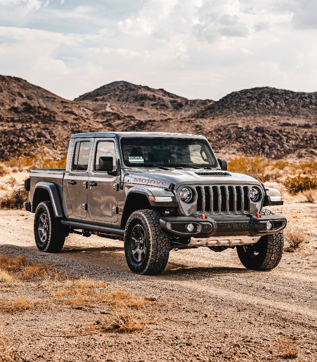 Jeep's tweet photo. When the desert calls, the Mojave answers.

📸: Michael B. https://t.co/nsadFgKOOk