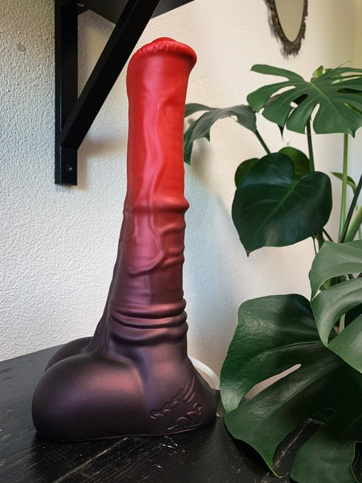 Got a new toy from my Wishlist… I guess it’s perfect for my Succubus video ? https://t.co/ERfL6cA3Kj