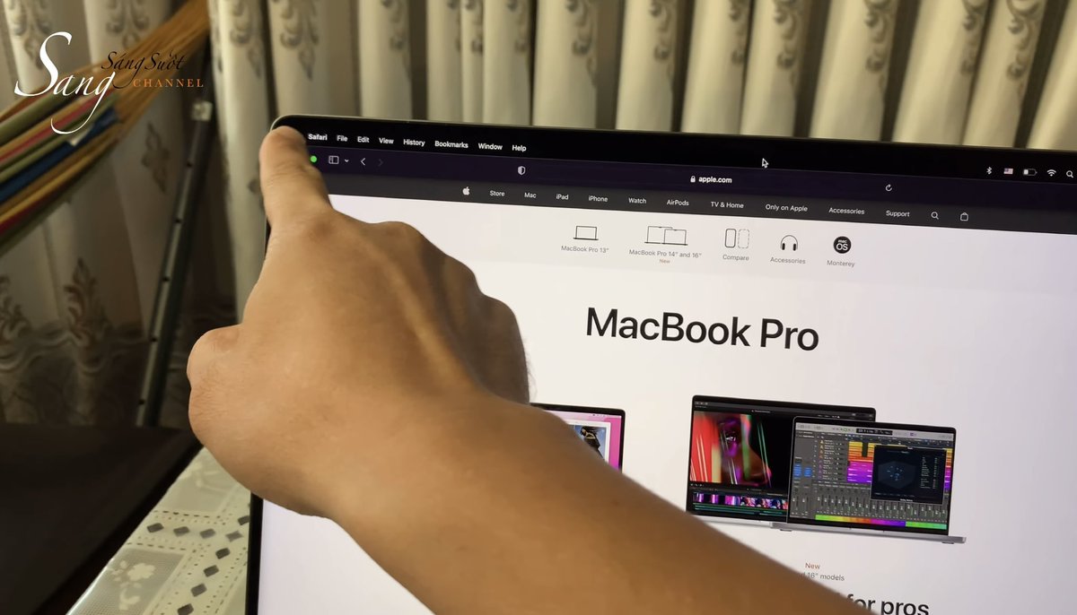 theapplebizz's tweet image. Just in case this video gets taken down later… the new M1Pro/Max #MacbookPro 16” vs the old MacBook Pro 15”