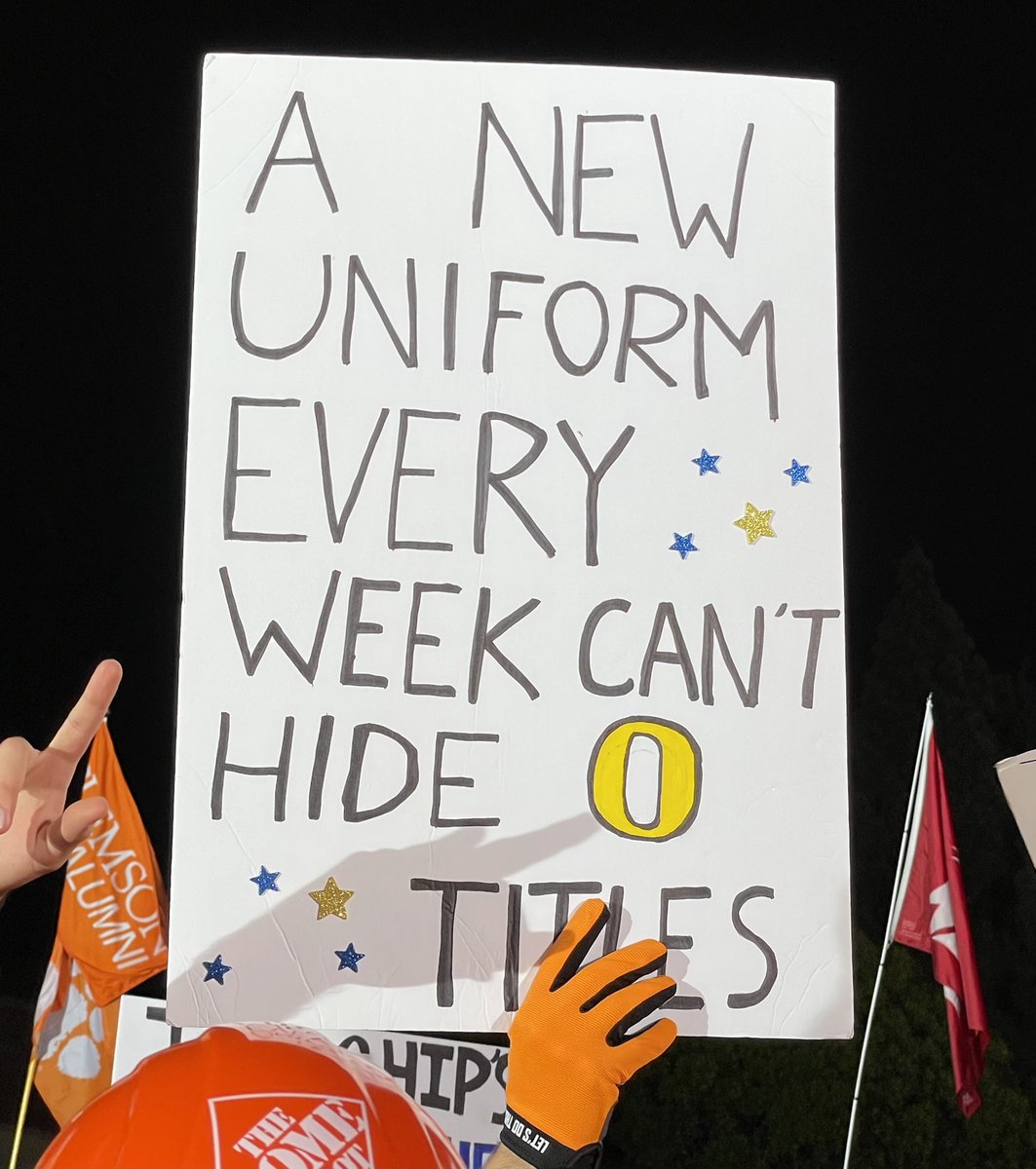 CollegeGameDay's tweet photo. 😳 https://t.co/bWu7dtuc6w