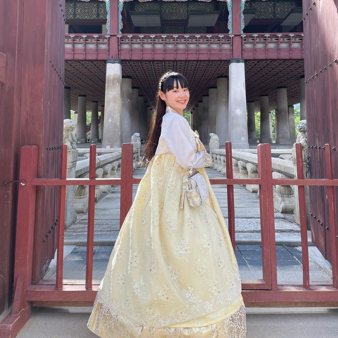 mnabb_'s tweet photo. 마나미 인스타 🆙️

🇰🇷💛
이렇게 귀여운 옷 입고있어서
얌전히 있으려고 했지만 무리였어요🦦

#나가이마나미 #永井愛実 #NAGAIMANAMI https://t.co/l8cVgMtFp1