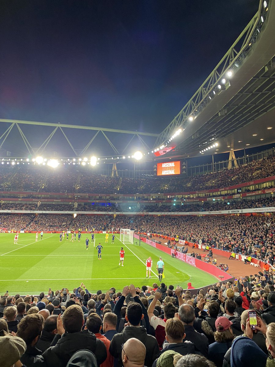 JacobPerrin_'s tweet image. Back home @Arsenal