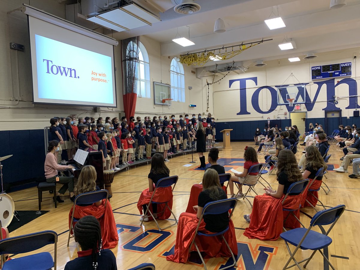 LSTownSchool's tweet photo. Lower School Chorus and Town Grooves dancers ⁦@TheTownSchool⁩  performed in their first all school assembly in 18 months! #community #joywithpurpose #performingarts #excellence https://t.co/LoMAG5hxmF