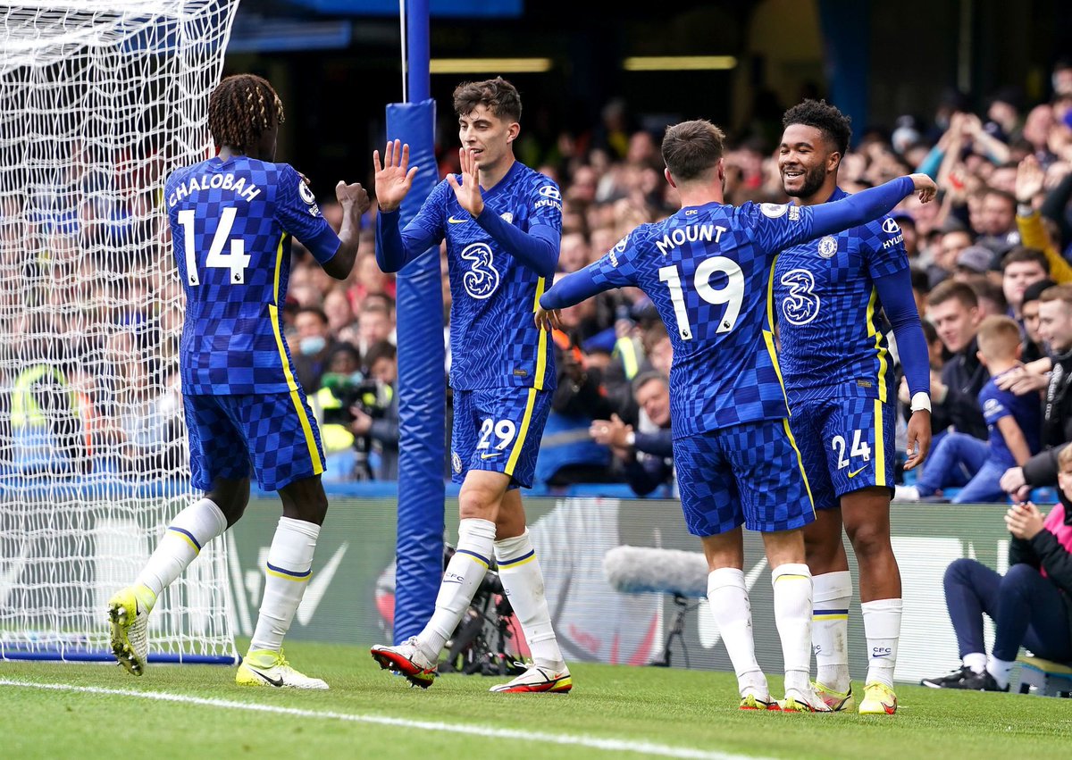 ActuFoot_'s tweet photo. CHELSEA  7-0  NORWICH

⚽️ Mount
⚽️ Hudson-Odoi
⚽️ James
⚽️ Chilwell
⚽️ Aarons (csc)
⚽️ Mount (sp)
⚽️ Mount

Les Blues confirment leur statut de leader en écrasant Norwich toujours sans victoire. https://t.co/tm3LiVW2df
