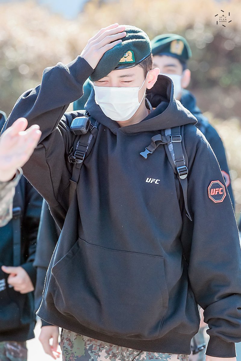 myPCY1127's tweet photo. 211023 #메이사의노래 #라만 찬열이 출근

https://t.co/GPYNXWC4UM
https://t.co/sg3oDhEarl
https://t.co/BD7u27q2W3
https://t.co/pL8ylbwPxf

#CHANYEOL #찬열 #엑소찬열
#EXO #엑소 @weareoneEXO 
#라만_찬열이의_노래 
#MeissingChanyeol https://t.co/siUaqrRHZE