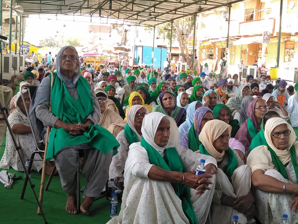 kisanektamorcha's tweet photo. Farmers Protest is in high spirit even after the deliberate efforts of BJP-RSS to break the unity of Farmers and Labourers and struggle of this movement.

Pictures from Tikri border, today. https://t.co/FRgJZuaXKH
