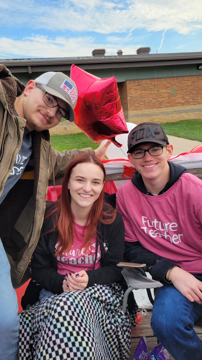 FZN Educators Rising tweet media