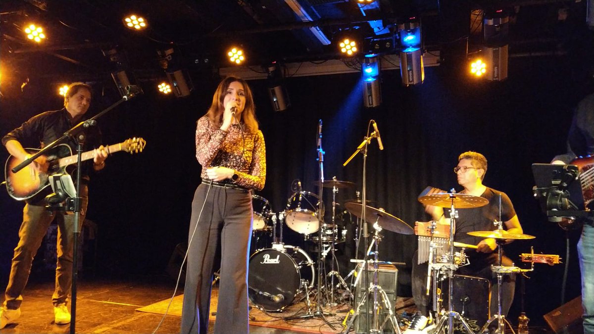 Het tweede onderdeel van Stamppot is in So What! We startten met het optreden van Real Sounds uit #Gouda