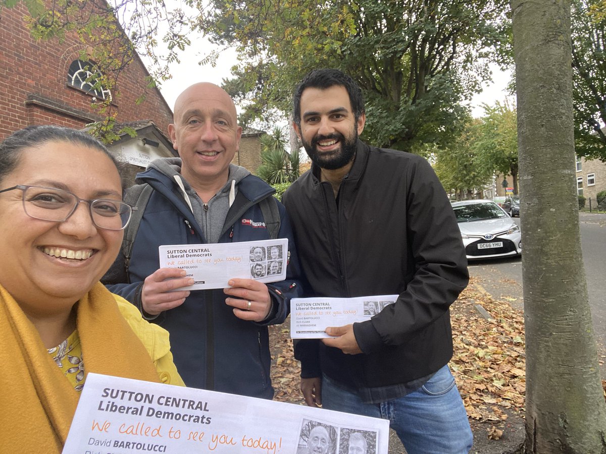 HinaBokhariLD's tweet photo. Managed to fit in time later with the brilliant @SuttonLibDems councillors in #SuttonCentral. Great to see how well received they are here. https://t.co/UI1cRrNot6