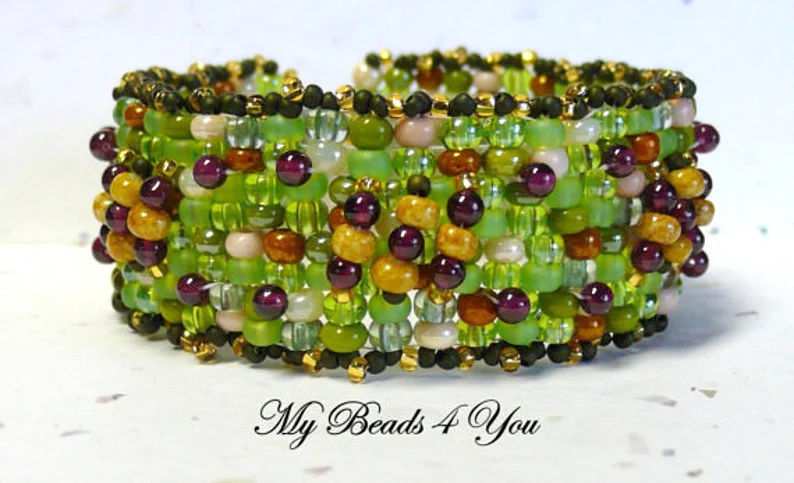 MyBeads4You_'s tweet photo. #shopsmall #craftbizparty #Tmtinsta #fashion #handmadehour #gitforher #etsymntt #greenbracelet #etsyhandmade #etsygifts @SympathyRTs #fallfashion #beaded #bracelet #giftforher #autumn #tuesdaynight #onlineshopping #freeshippinghttps://www.etsy.com/mybeads4you/listing/83588373 https://t.co/LCZ9fYrHHQ