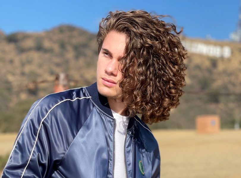 Radio10's tweet photo. 👉#Frecuencia710 | @LucasEdi_ "Soy compositor de mis temas, escribir es mi gran pasión"📲https://t.co/ir13n1z8sN https://t.co/F1WM1kIbPc