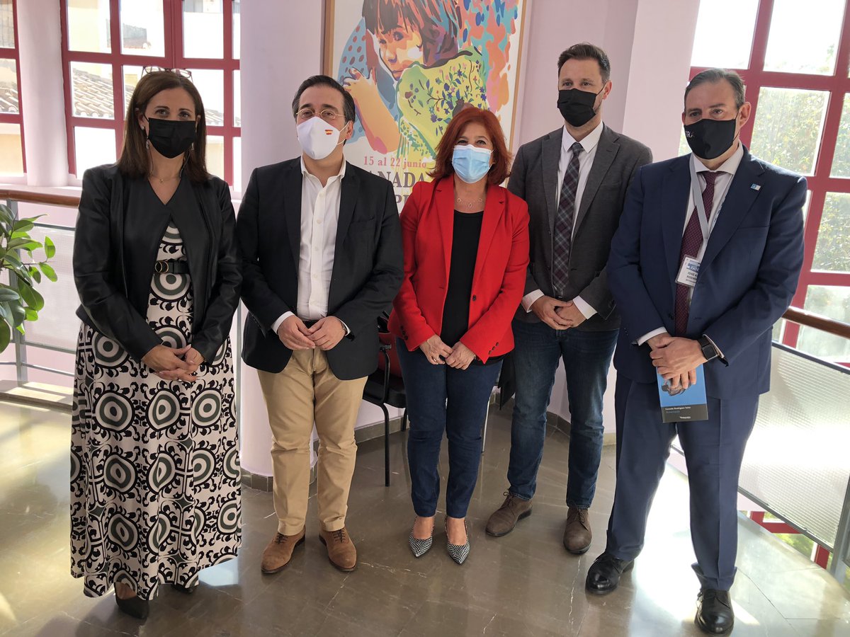 Elvira Ramón tweet media