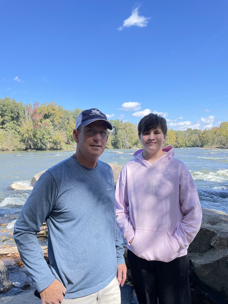 SEAPlace1's tweet photo. The SEA Place youth had a great time Friday getting some exercise and learning at the Columbia Riverwalk.         #LearningWithEachOther https://t.co/2SSZDgTLKI