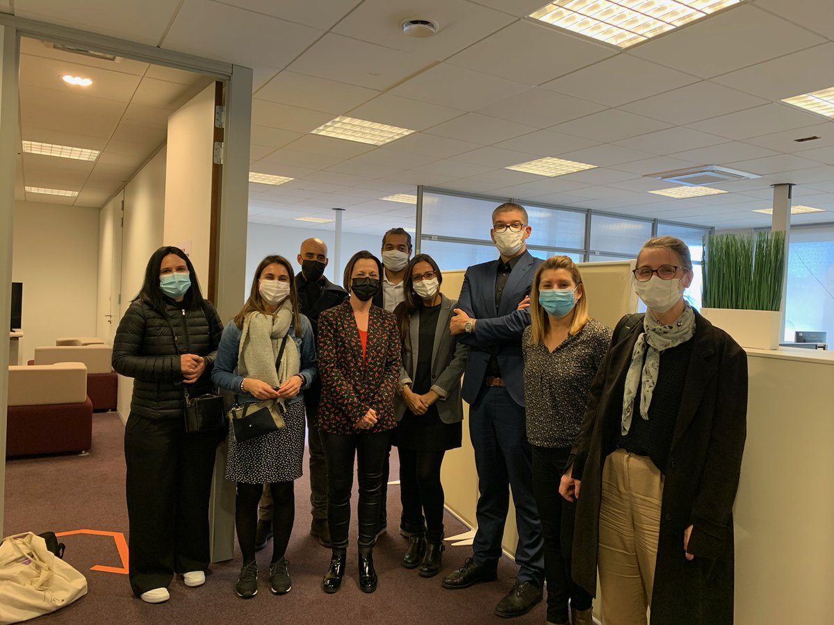 ASpagnut's tweet photo. @Fred_Bit @CarsatNordEst @Cnav_actu Defi relevé! On a retrouvé nos collègues parisiens et  sans les confondre! Merci à Frédéric et ses collaborateurs pour cette belle journée de travail que nous avons partagé avec les téléconseillers et managers de la PFS, ravis de cette rencontre et des échanges sur leur activité. https://t.co/FX4b39ehWf