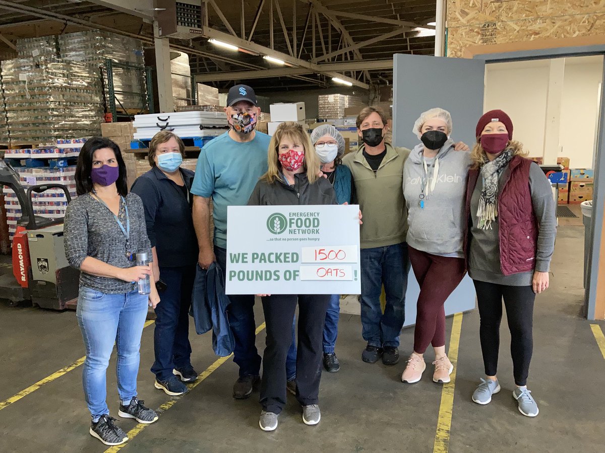 PierCEOTransit's tweet photo. #Piercetransit 1500 pounds of oats packed at Emergency Food Network Another way we assist the residents of Pierce County. https://t.co/Cax1BgWAHU