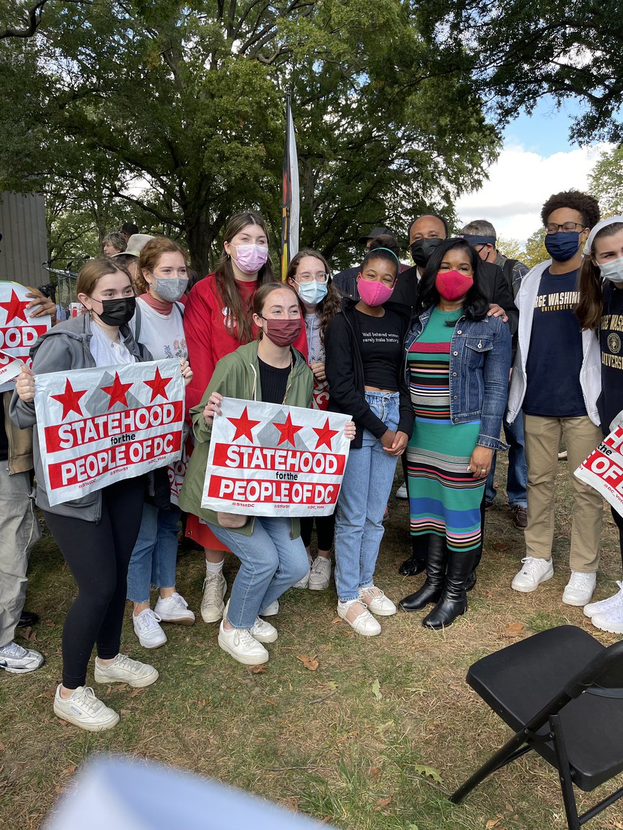 Our organization had such an amazing morning at the Freedom for Voting Rights Relay and Rally! 🗳 

We had the honor of hearing from amazing speakers such as Congresswoman Eleanor Holmes-Norton, Andrea Waters-King, and Martin Luther King the III. 
#FreedomToVoteAct #DCStatehood