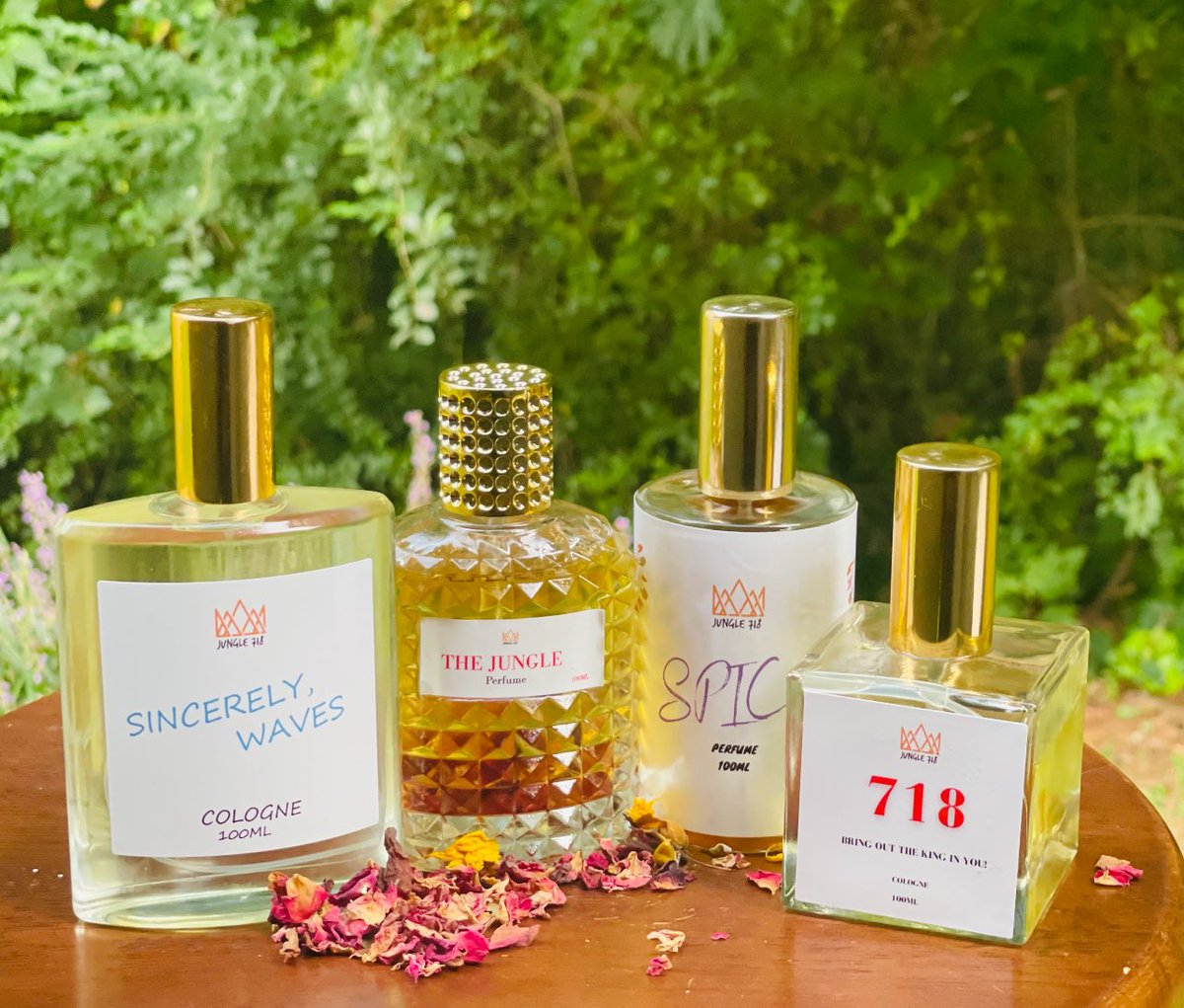 Emoshun22's tweet photo. @More2LifeB https://t.co/GpY8ZWKHXw
Hey! I’m Emoshun . I make and sell organic hair and skin products!
Follow me & I’ll follow back 💜
Become a wild one today @THEJUNGLE718 #follow #skincare #beauty #fashion #oilbasedperfume #organic #natural https://t.co/xWOxvOAuZY
