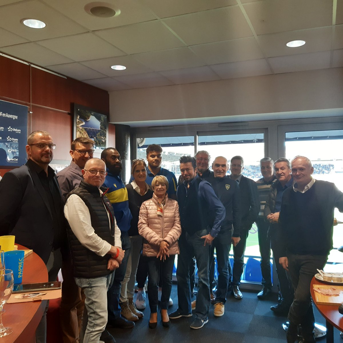 Très bel après-midi où avec <a href="/FrSarrazin/">Frederic Sarrazin</a>, nouveau directeur commerce <a href="/EDF_AuRhAlpes/">EDF Auvergne-Rhône-Alpes</a>, nous avons eu le plaisir d'accueillir, lors du match <a href="/ASMOfficiel/">ASM Rugby</a> - <a href="/SectionPaloise/">Section Paloise Béarn Pyrénées</a> les acteurs économiques <a href="/AuvergneMarque/">Auvergne - Compte Officiel</a>, partenaire <a href="/EDF_Entreprises/">EDF Entreprises</a> .
Une belle victoire en plus!