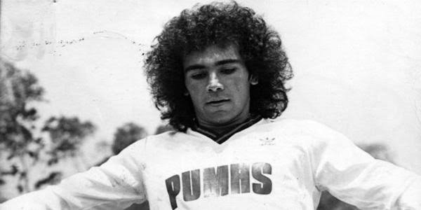 PaseDeGooooool's tweet photo. 🗓️ 23 de octubre de 1976
🏟 Universitario de Nuevo León
📌 Tigres 🐯 🆚️ Pumas UNAM 🐾
⏩ Debut de @hugosanchez_9
Ese día nació la leyenda del futbolista más grande en la historia de México #HS9 #Hugoool ⚽️🇲🇽 https://t.co/by6ToxUz26
