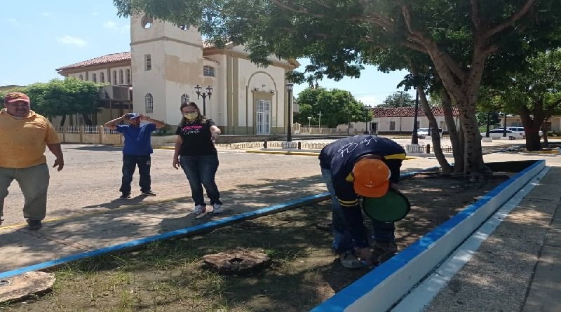 Gobierno Bolivariano ejecuta obras de infraestructura y vialidad en Dabajuro

#BatallaPorLaPaz 

vtv.gob.ve/gobierno-boliv…