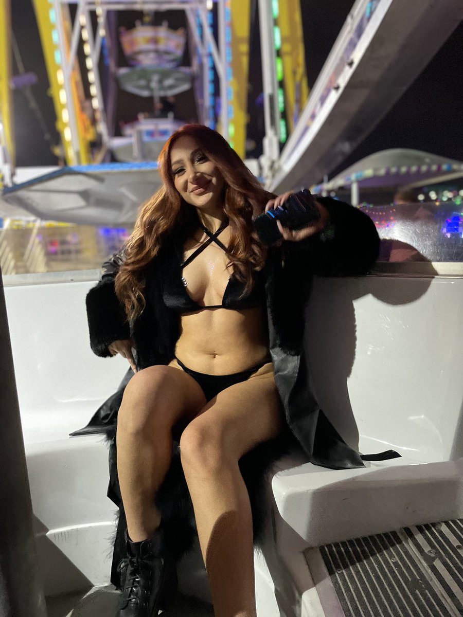 L☆nnaswrld tweet media