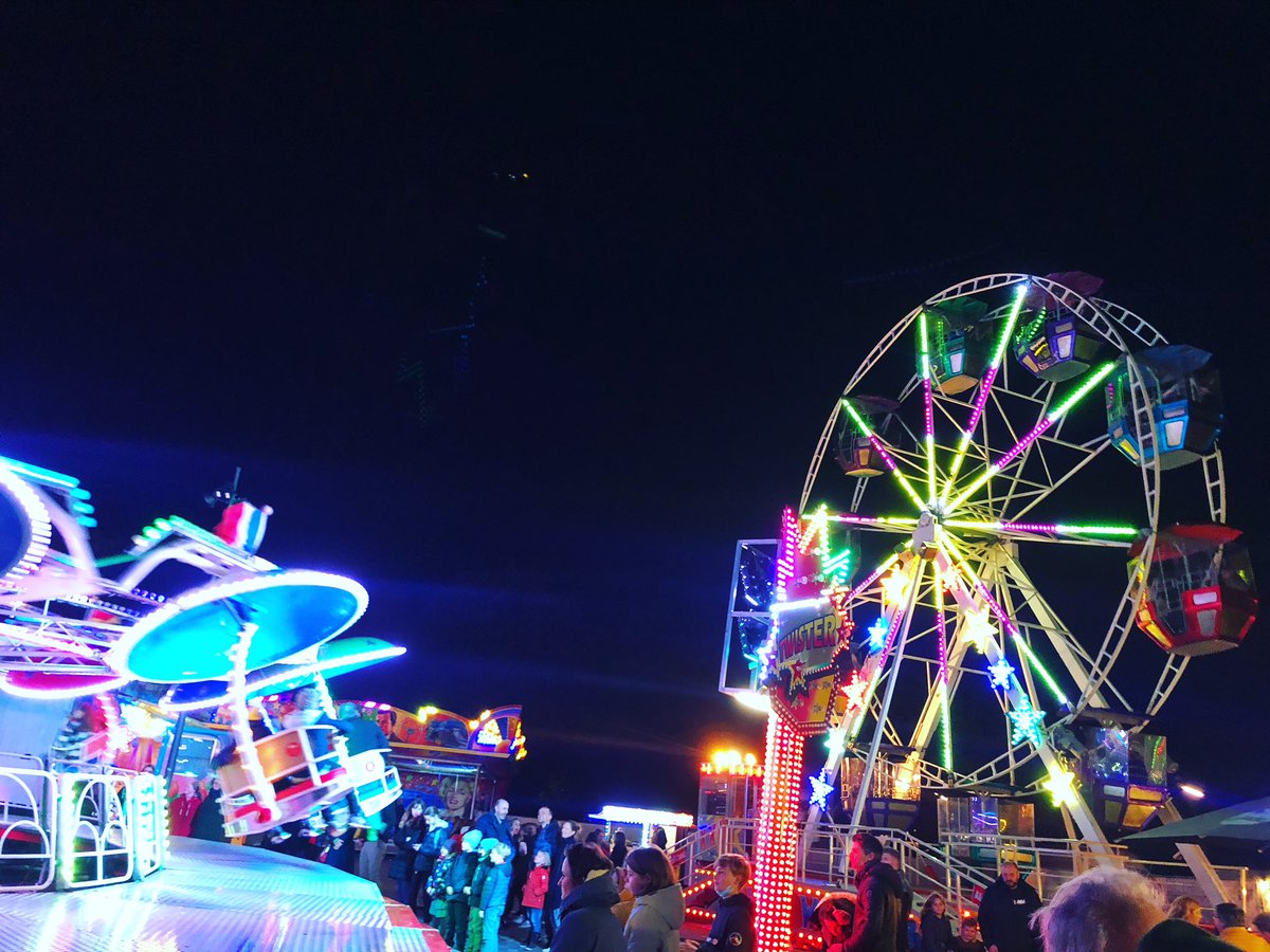 #DOM-Feeling in #Volksdorf. Der Herbstmarkt lädt ein. #jahrmarkt #kirmes #hamburg