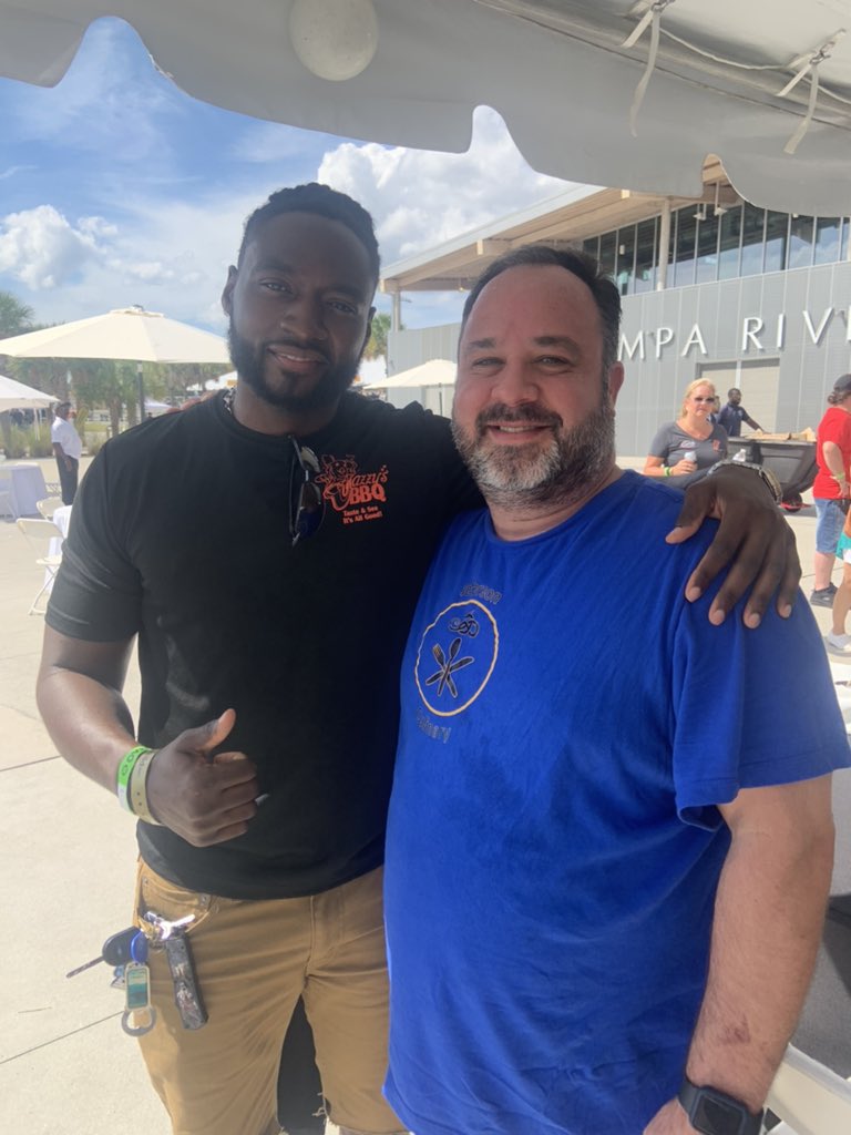 JHSCulinaryLA's tweet photo. Former student meets with teacher at the Pig Jig judging for a great cause Nephcure Kidney International Kalen of Jazzy’s BBQ and your Chef Hillard together again https://t.co/Ix6N3aAXow