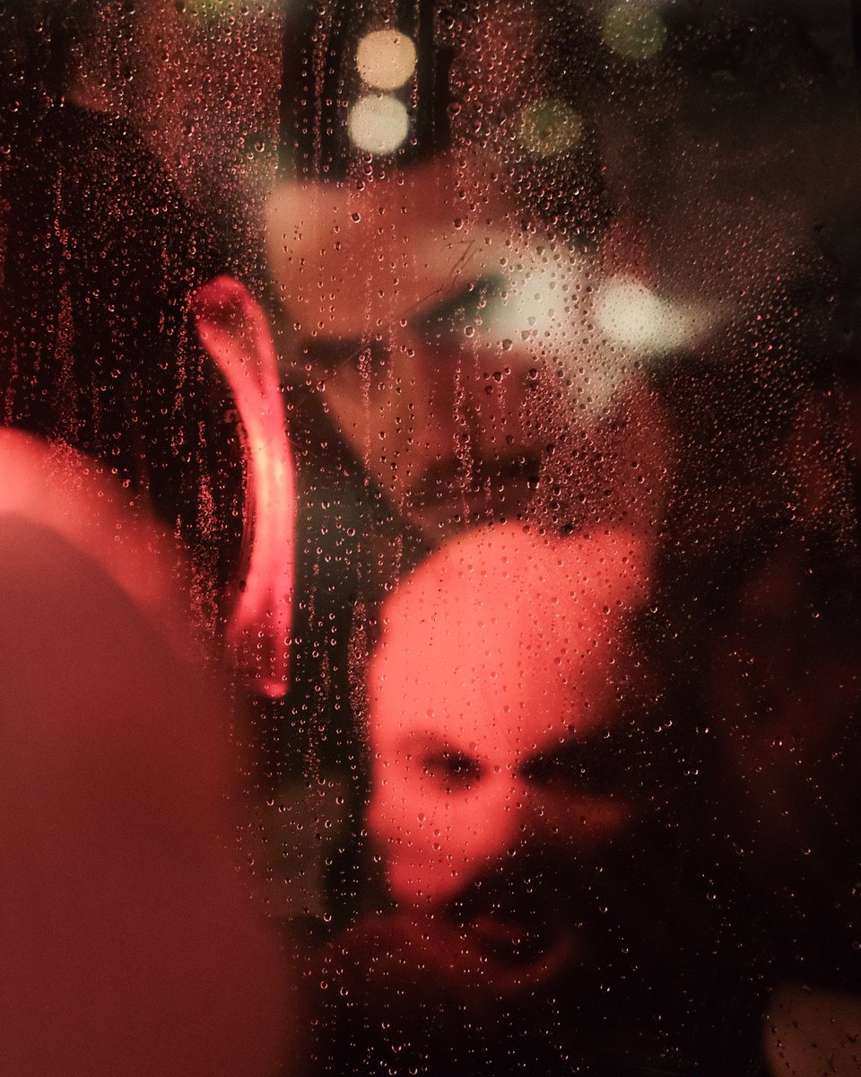 sergioramirezph's tweet image. Casi un año ya de estas fotos para el single de @flacofausto y aún no las había compartido 💥 Es un estilo diferente al que suelo subir por aquí, ¿qué les parece? 🧐