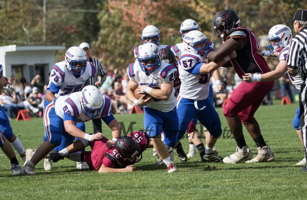 Boys are playing central tonight home @ 7❕❕ WEAR PINK for breast cancer awareness month 💓🌸🐷🧞‍♀️👛🩰