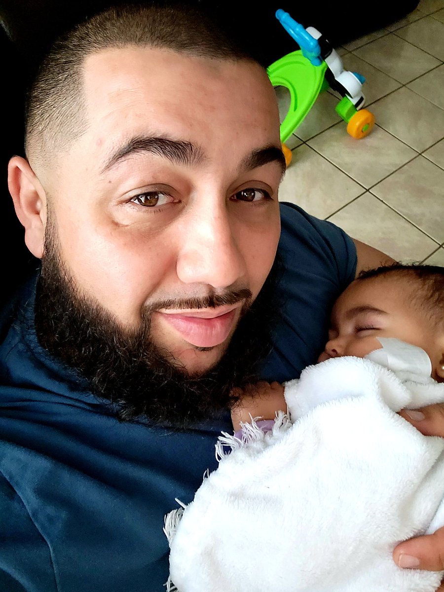 NoahBrasos's tweet photo. Love being her dad
Lord I thank you so very much for this angel. Never knew I could love someone this much #MiChuli https://t.co/LY7tbMGOdA