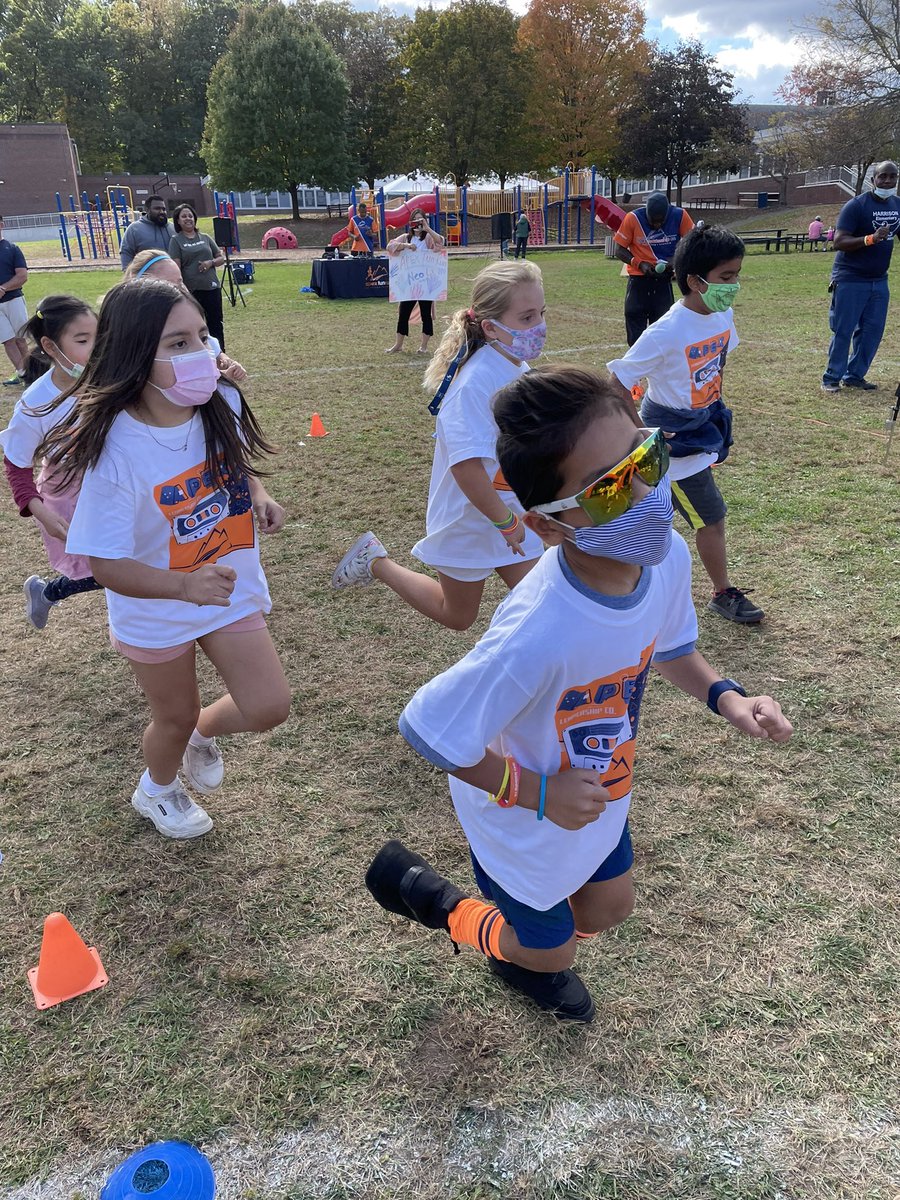 ScullysSquad's tweet photo. The kids did a great job at the APEX Fun Run yesterday! All that running tired us out heading into the weekend! (The last pic is proof 😂) @HarrisonHawks90 https://t.co/ON6bbmcqHN