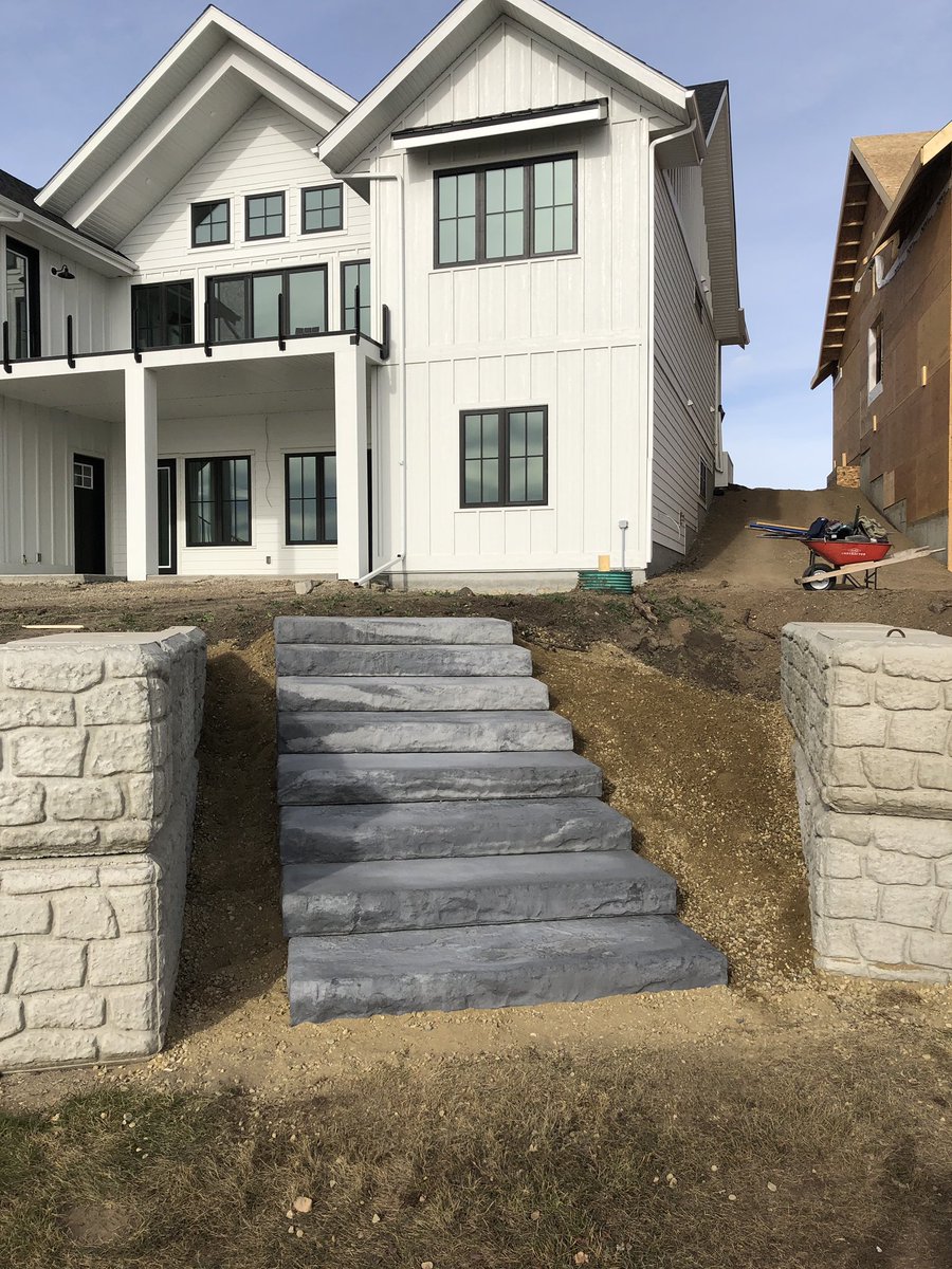 LarkaunHomes's tweet photo. Landscapping, we do that too. Great job by our team to get these stairs built. We have beach access. #wedoitall https://t.co/qIxU6selZd