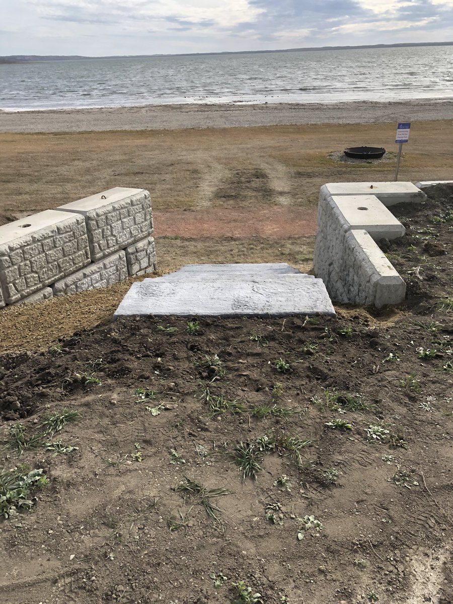 LarkaunHomes's tweet photo. Landscapping, we do that too. Great job by our team to get these stairs built. We have beach access. #wedoitall https://t.co/qIxU6selZd