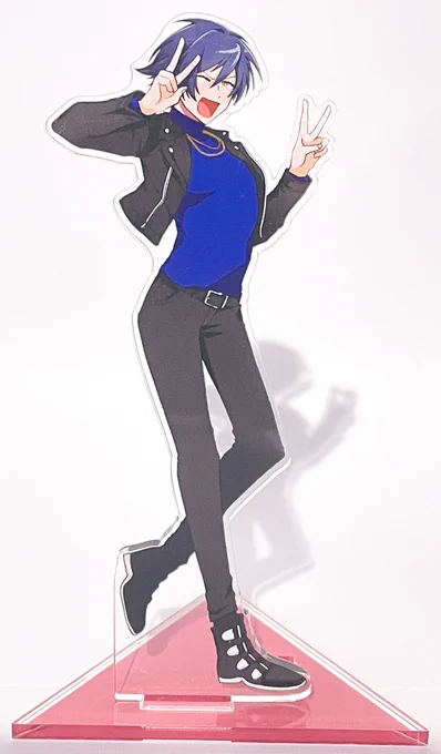 ピンク台で飾っています。 