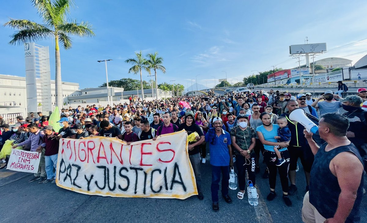 #CaravanaMigramte | A differenza delle precedenti carovane l’obiettivo di questa carovana è raggiungere CDMX dove i migranti sperano di ottenere i documenti che gli permettano di stabilirsi nel paese e trovare lavoro
