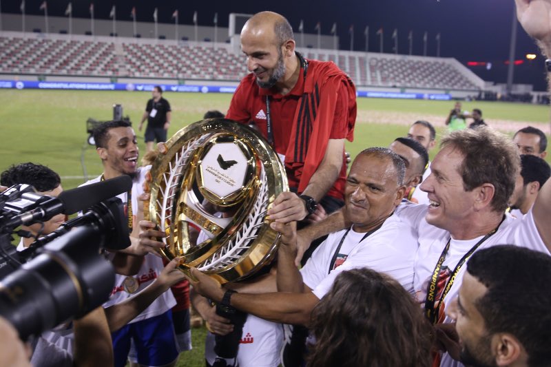 Sl3lF's tweet image. اسطورة ورمز من رموز نادي الشارقة قدم الكثير للنادي على مدار عشرون عام كمدرب ولاعب للشارقة كلمة شكراً لن توفيك حقك ستبقى دائما المدرب الذي عاد الملك لهيبته بعد سنوات من الضياع شكرا لك على كل شيء ونقولها بصريح العبارة شكرا يا افضل مدرب مر علينا في زمن الاحتراف ❤️
#شكرا_العنبري